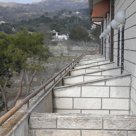 Hotel Menta E Rosmarino Monte SantʼAngelo Eksteriør bilde