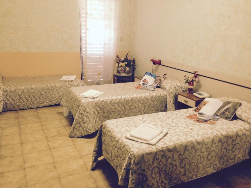 Hotel Menta E Rosmarino Monte SantʼAngelo Eksteriør bilde
