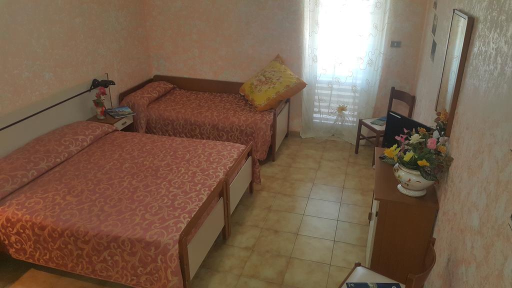 Hotel Menta E Rosmarino Monte SantʼAngelo Eksteriør bilde