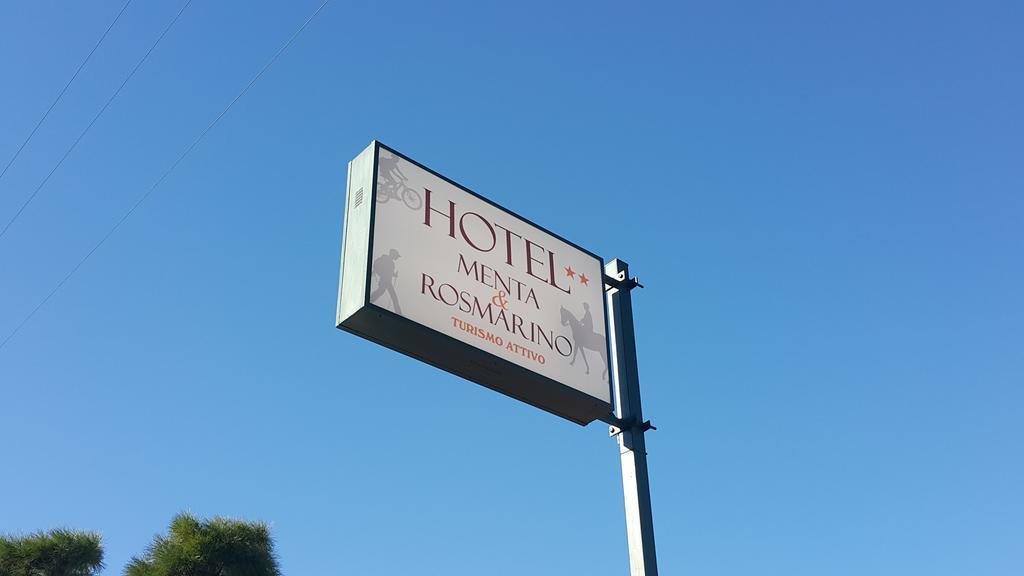 Hotel Menta E Rosmarino Monte SantʼAngelo Eksteriør bilde